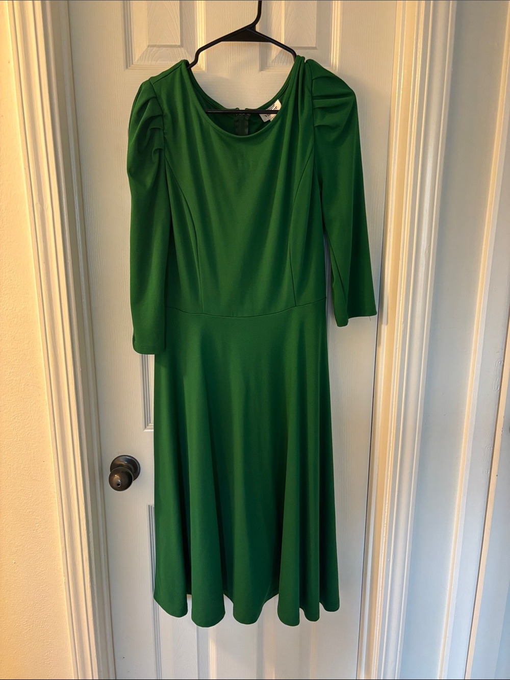 Green Women's Dress with Puff Sleeves
